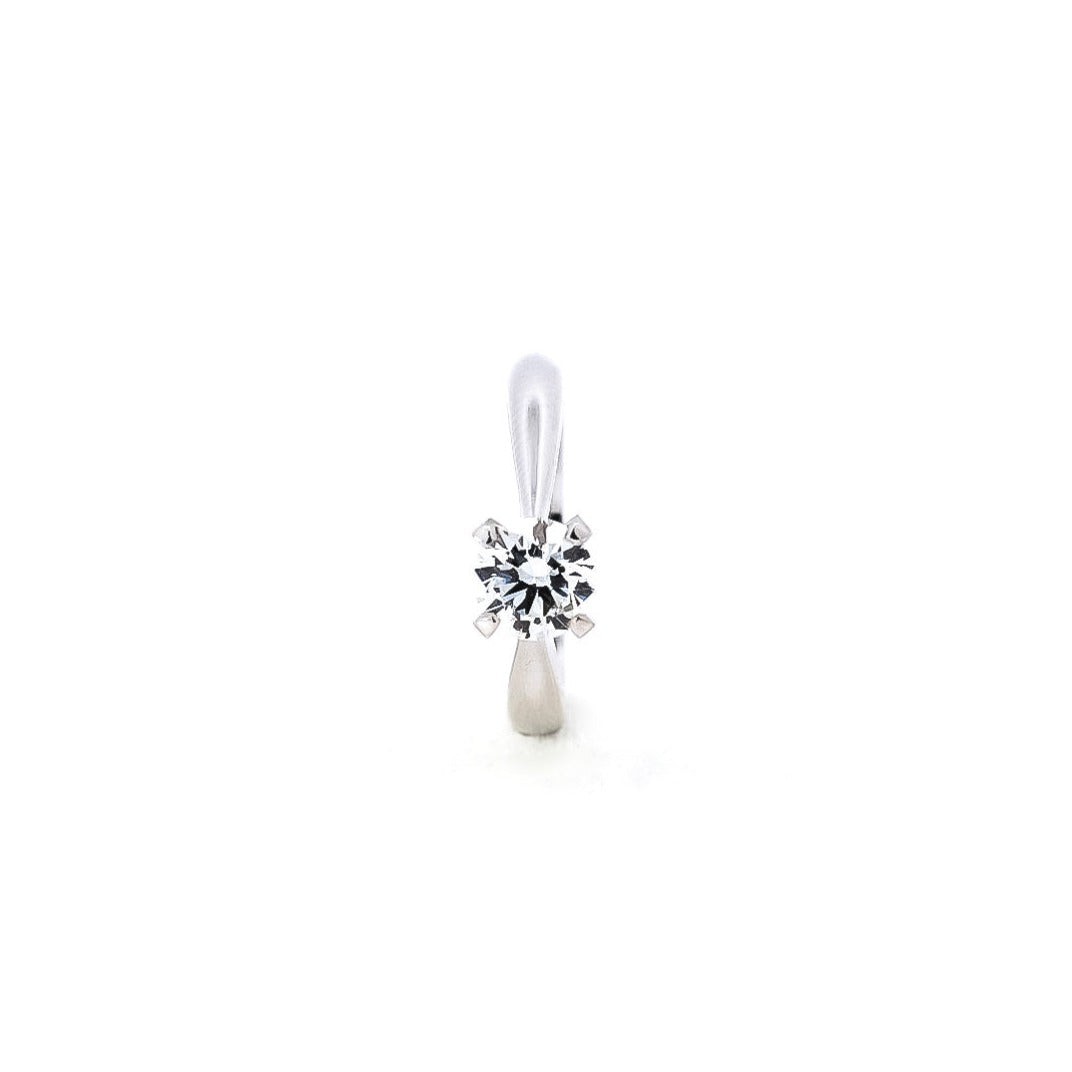 Anillo solitario en oro blanco con diamante 1.0ct