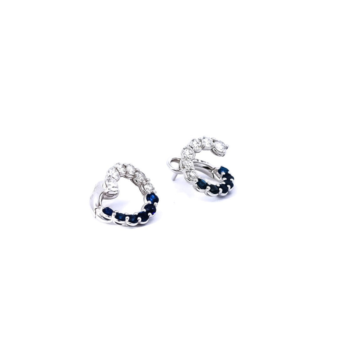 Aretes en oro blanco 18kt  circulares con diamantes y zafiros