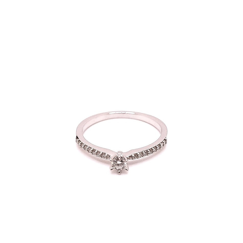 Anillo de compromiso oro blanco con diamantes