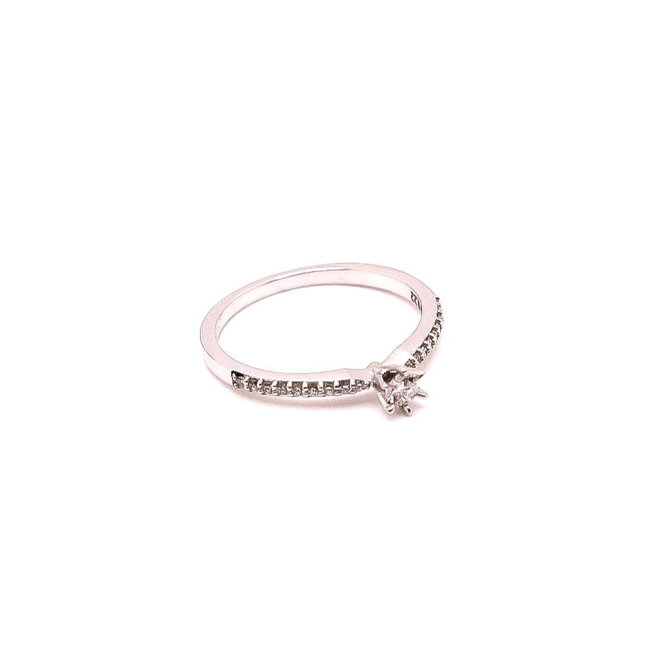 Anillo de compromiso oro blanco con diamantes