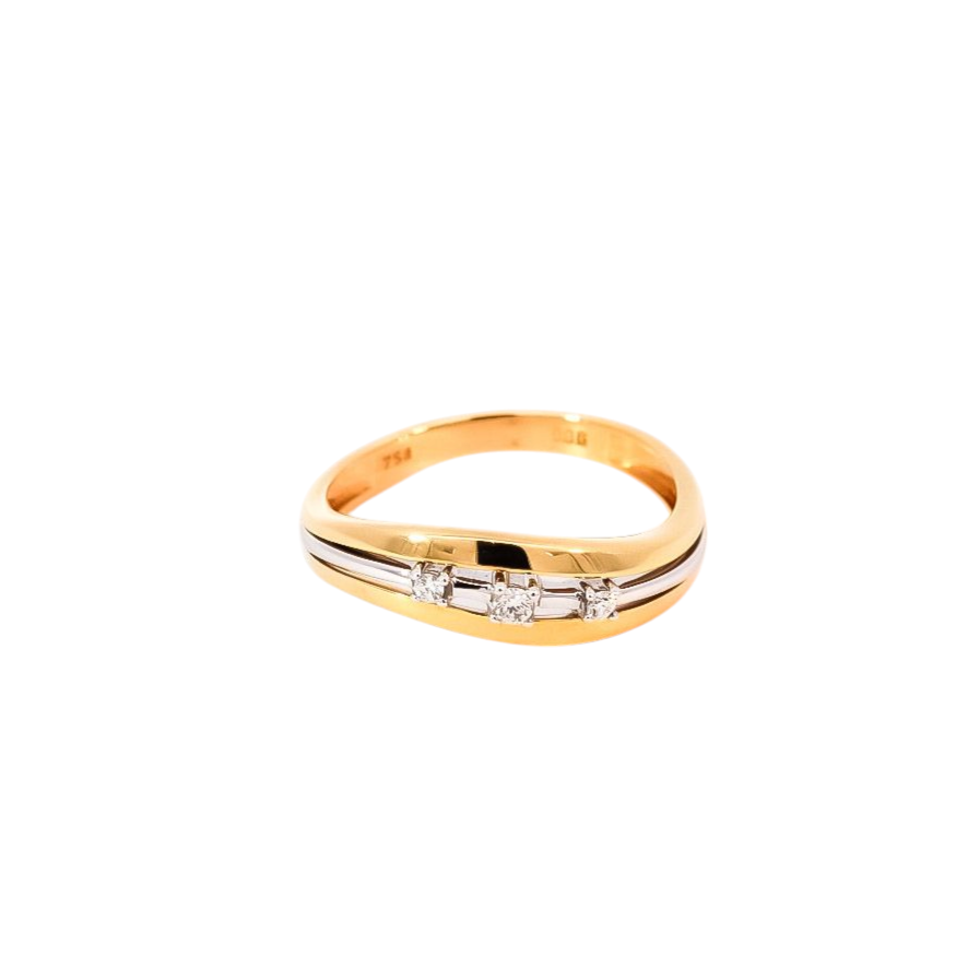Anillo bicolor de tres líneas con tres puntos de diamantes