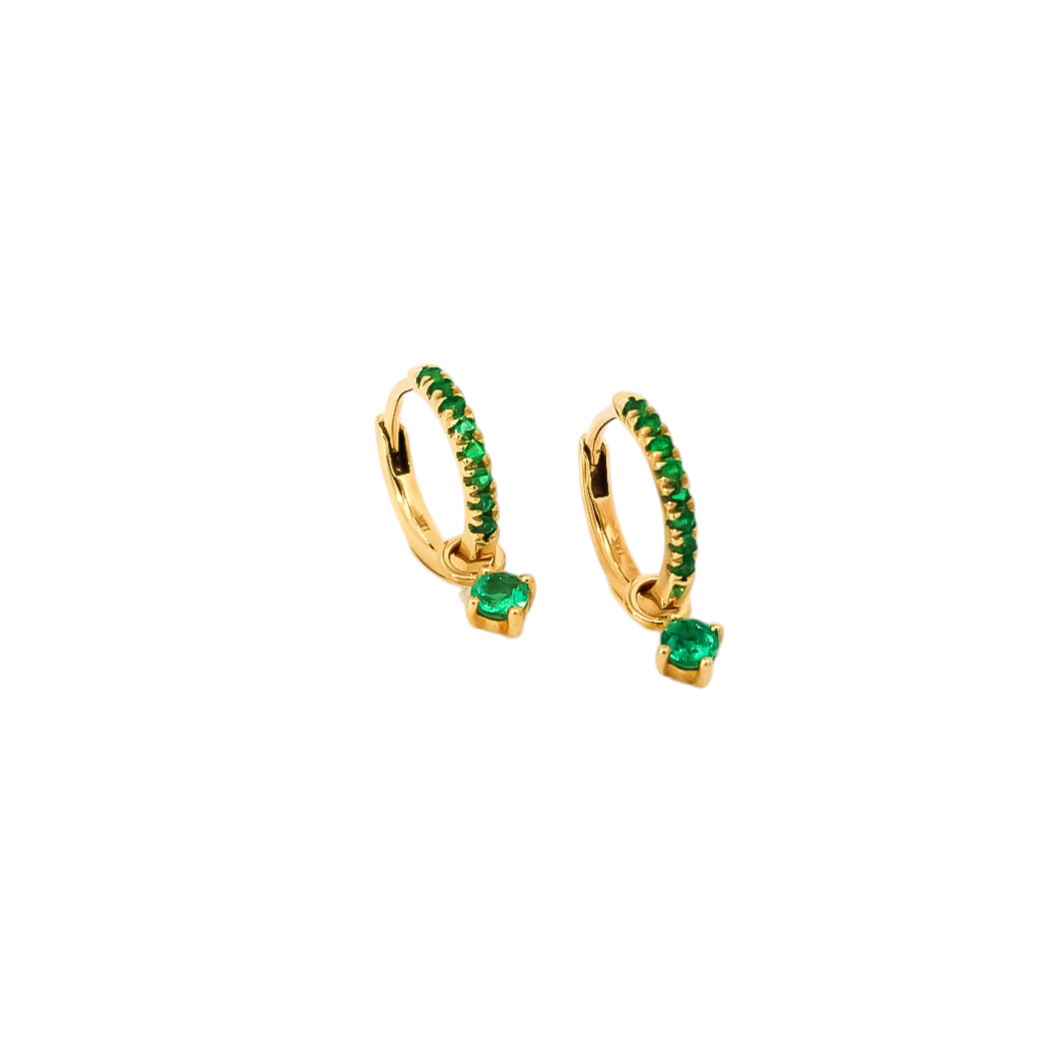 Aretes tipo argollas en oro amarillo con dije punto de esmeraldas