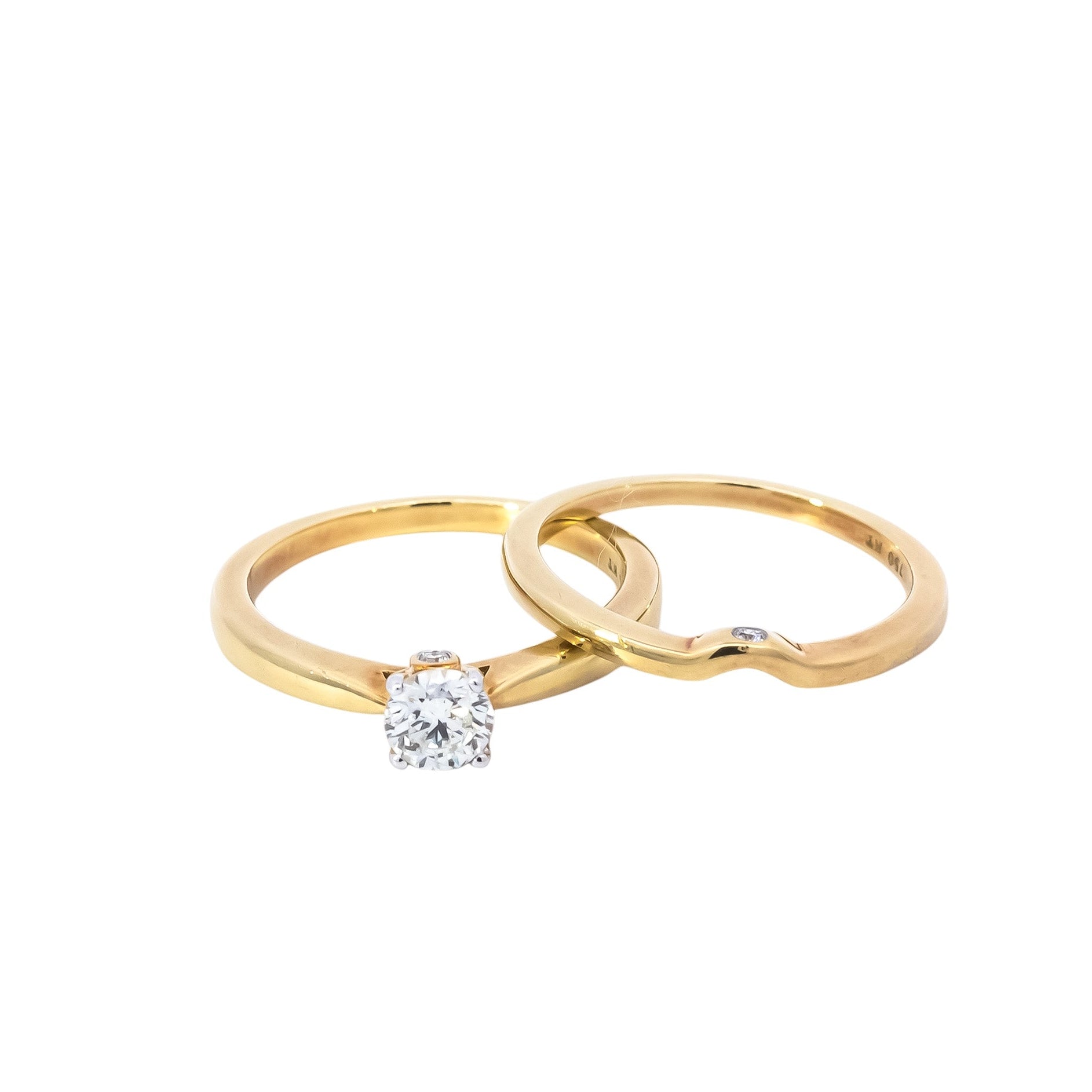 Juego de Anillo de compromiso y alianza en oro amarillo con diamante 0.60ct