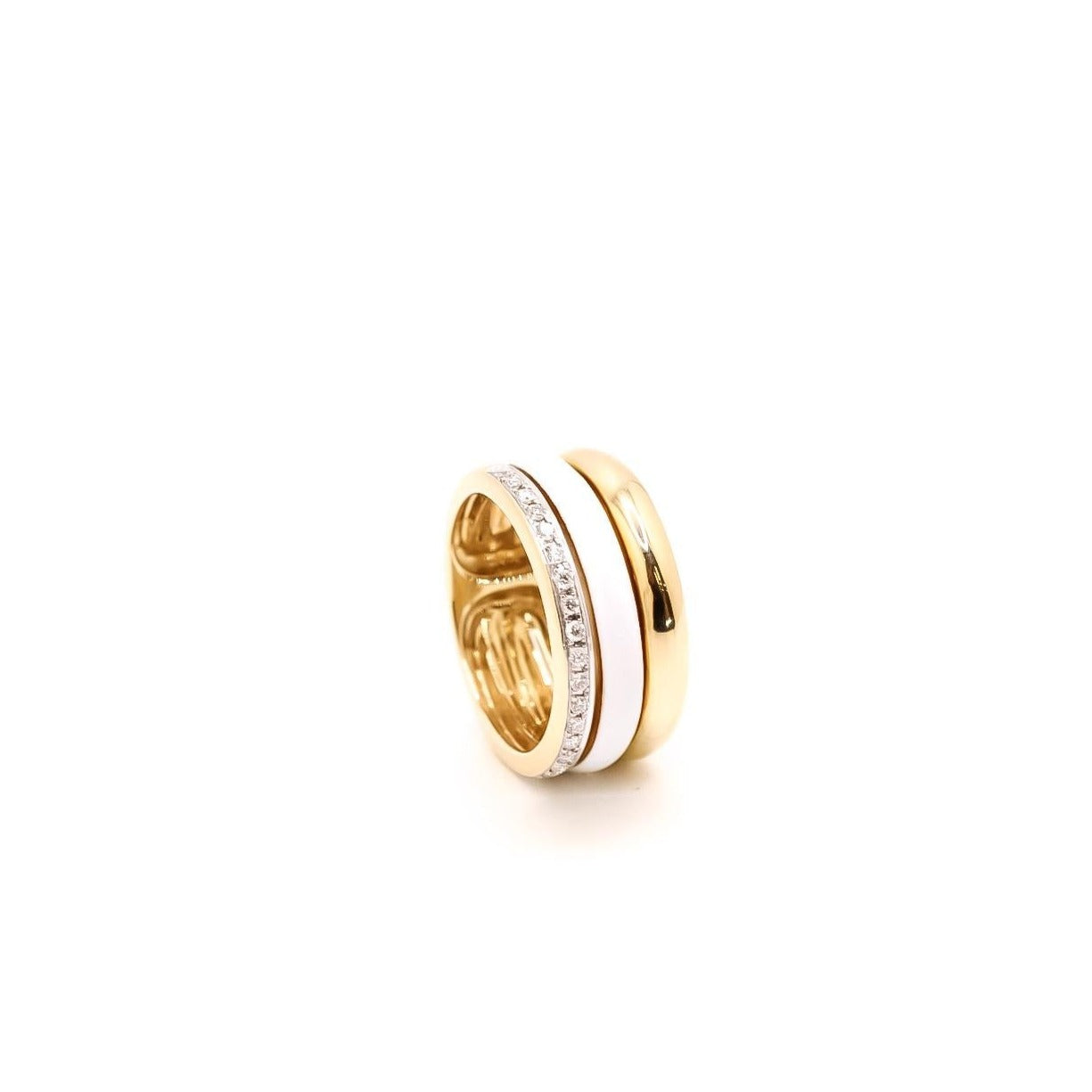 Anillo ancho de oro  en líneas esmaltada , lisa  y con diamantes