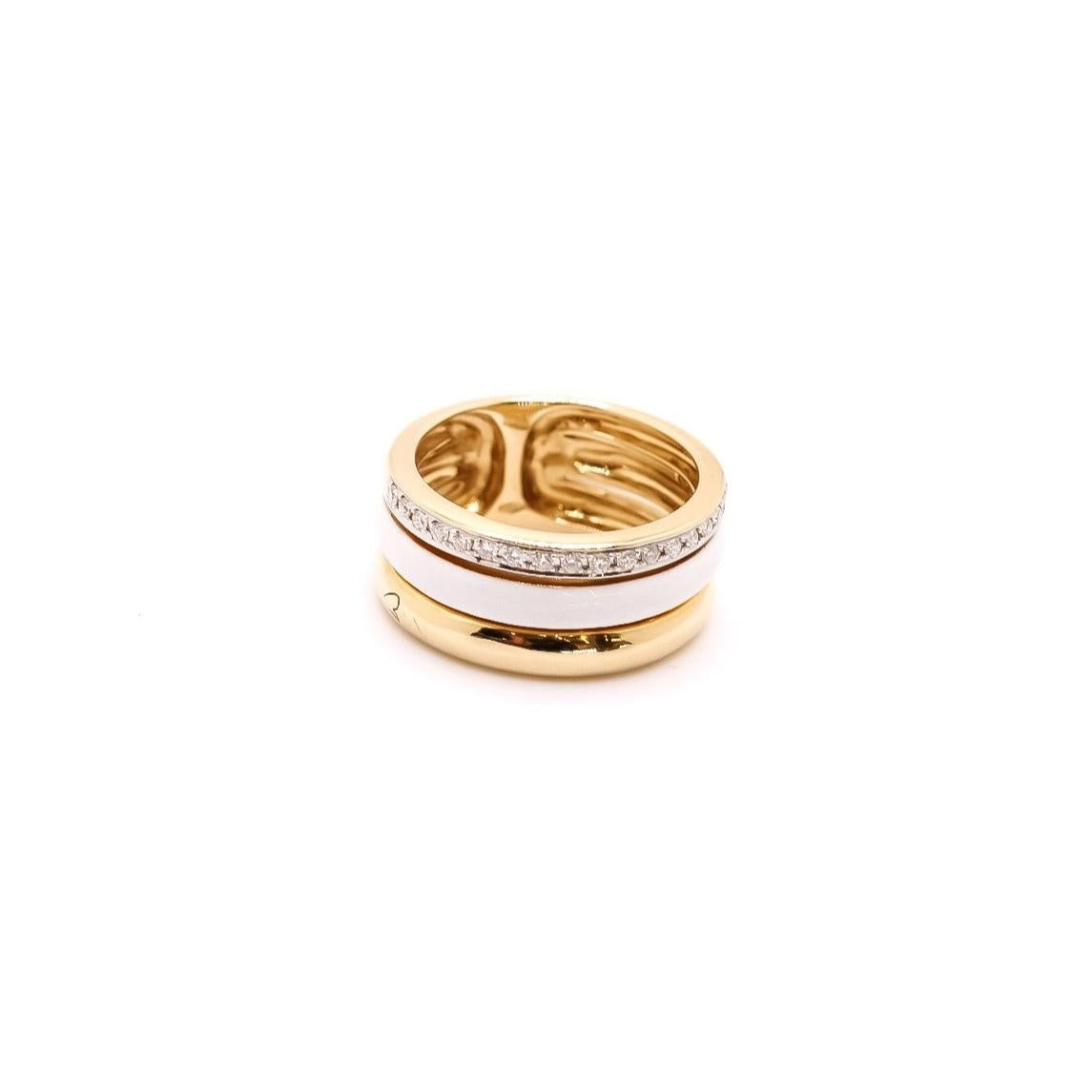Anillo ancho de oro  en líneas esmaltada , lisa  y con diamantes
