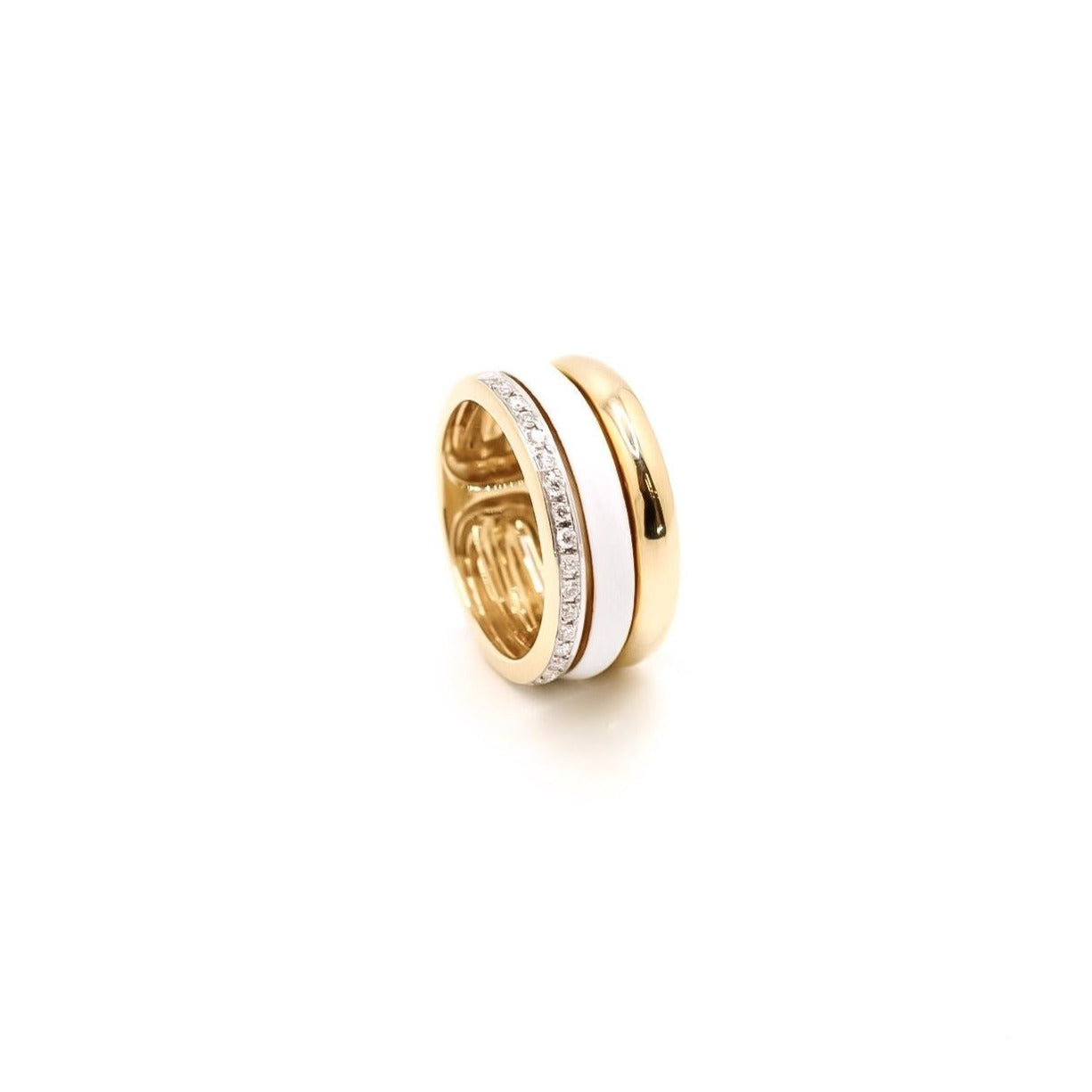 Anillo ancho de oro  en líneas esmaltada , lisa  y con diamantes