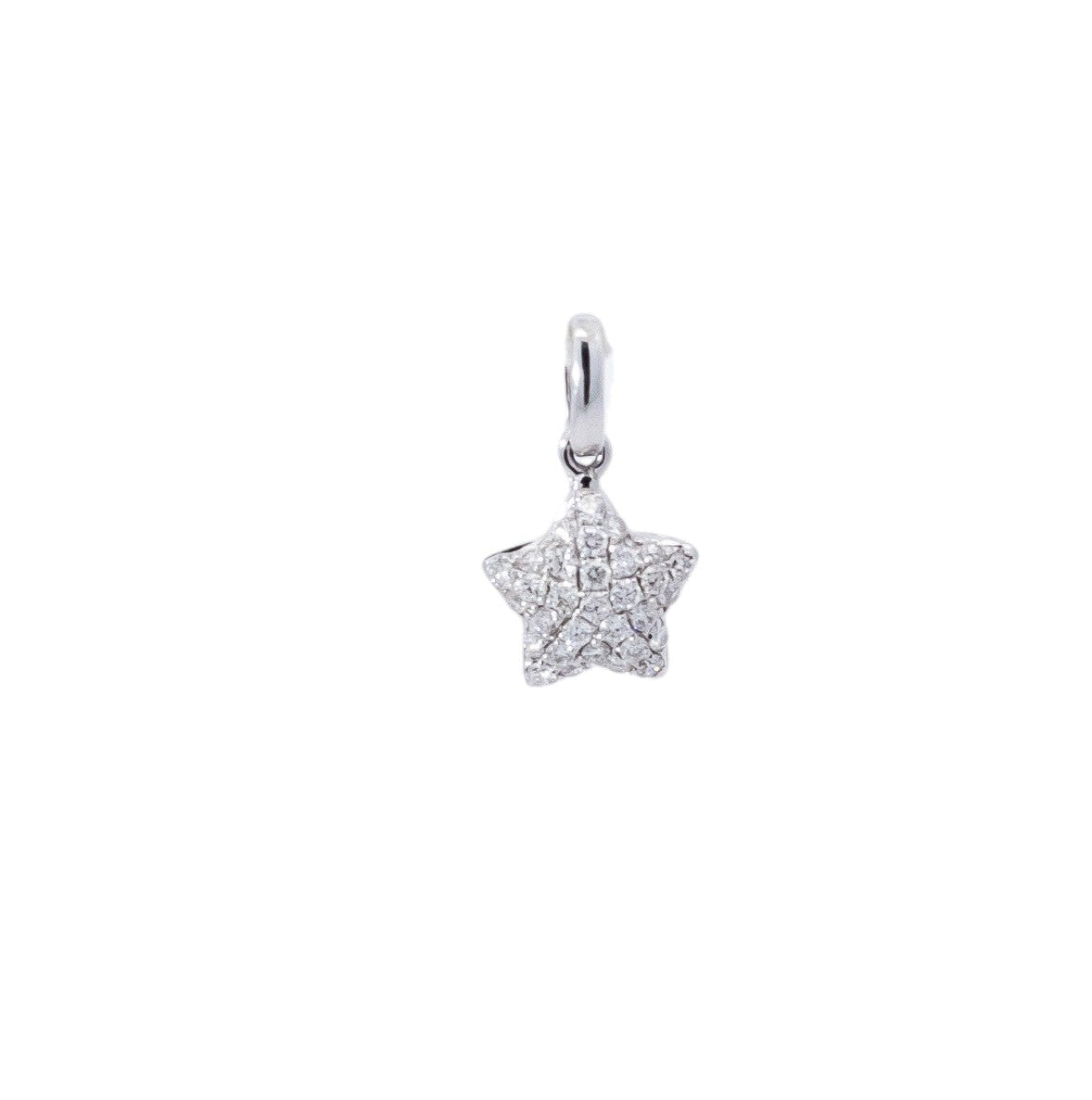 Dije 18k diseño de estrella con diamantes