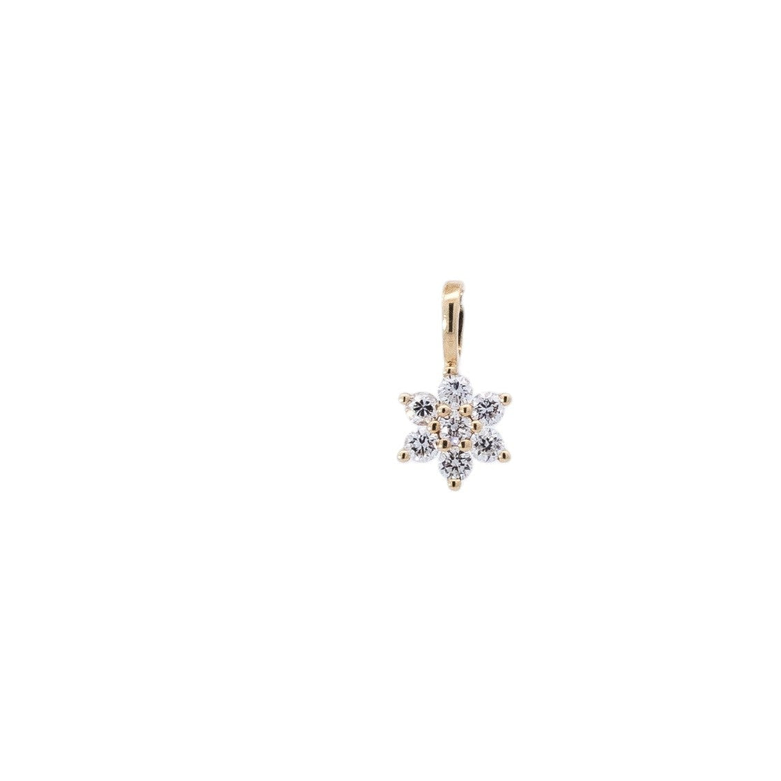 Dije en oro amarillo  con diseño de flor en diamantes