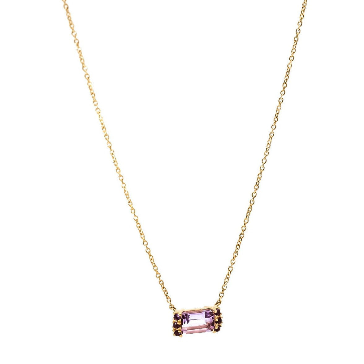 Collar en oro amarillo 18kt  con dije de amatistas