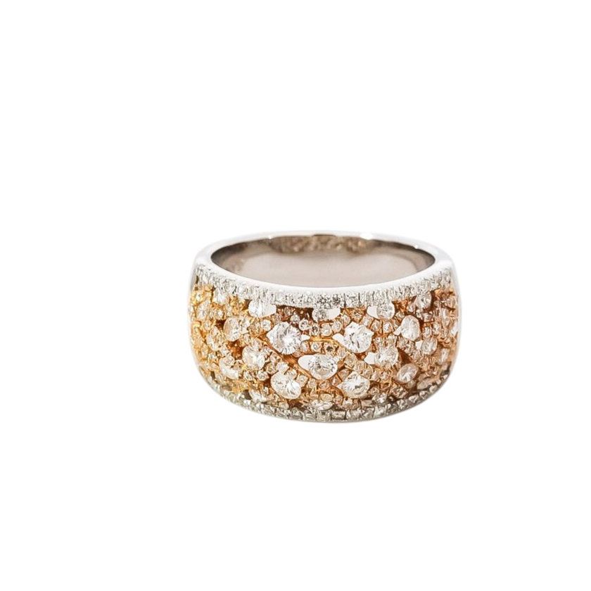 Anillo ancho en oro blanco 18kt con diamantes