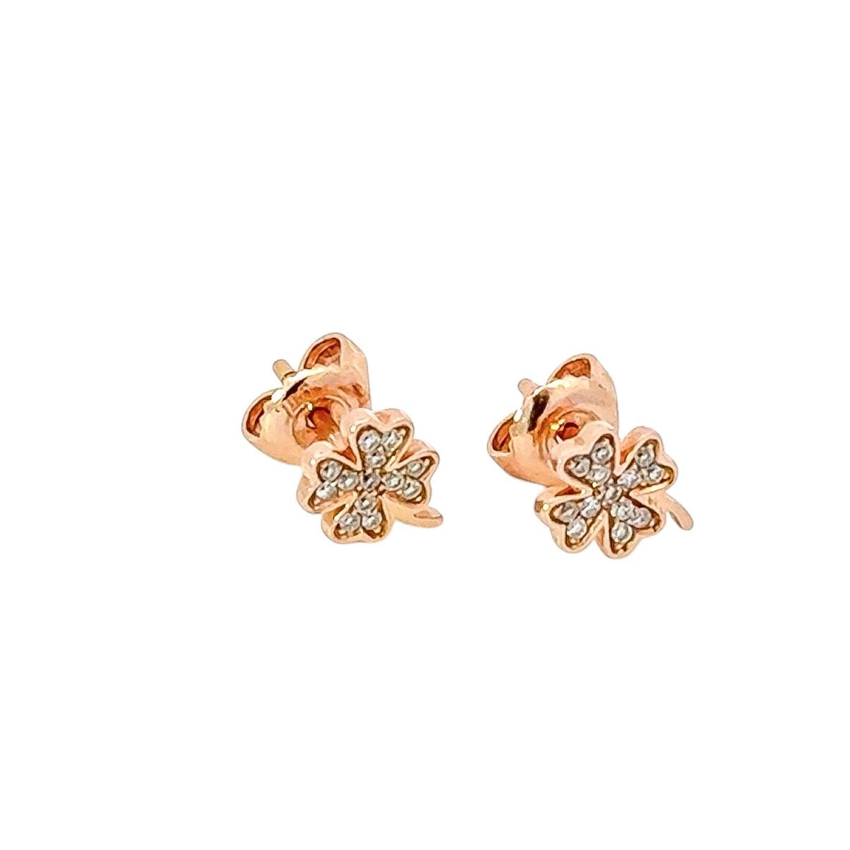 Aretes 18k diseño de trébol con diamantes