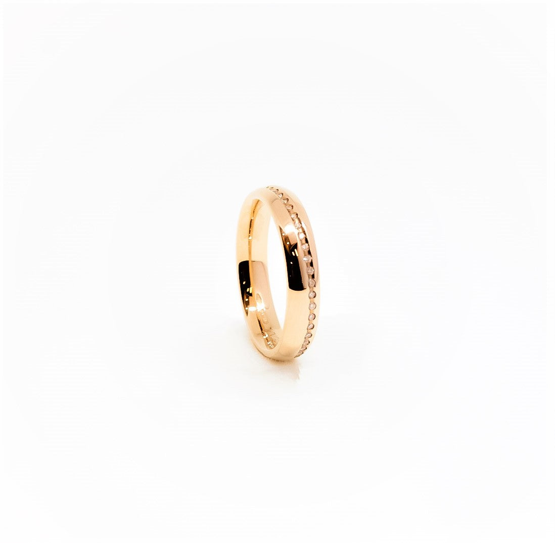 Alianza en oro rosa 18kt  con diamantes